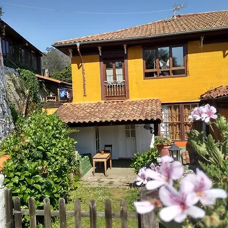 Al Sol Del Narcea Country house *